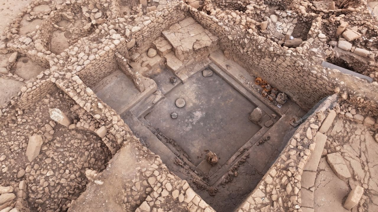 12 bin yıl önce dev taşlarla mühürlenen sırlar odası ilk kez açılacak