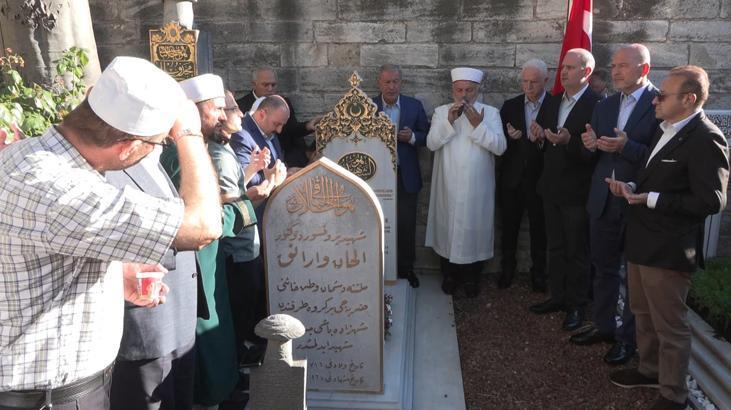15 temmuz sehidi prof dr ilhan varank kabri basinda anildi eCNU8OtX.jpg