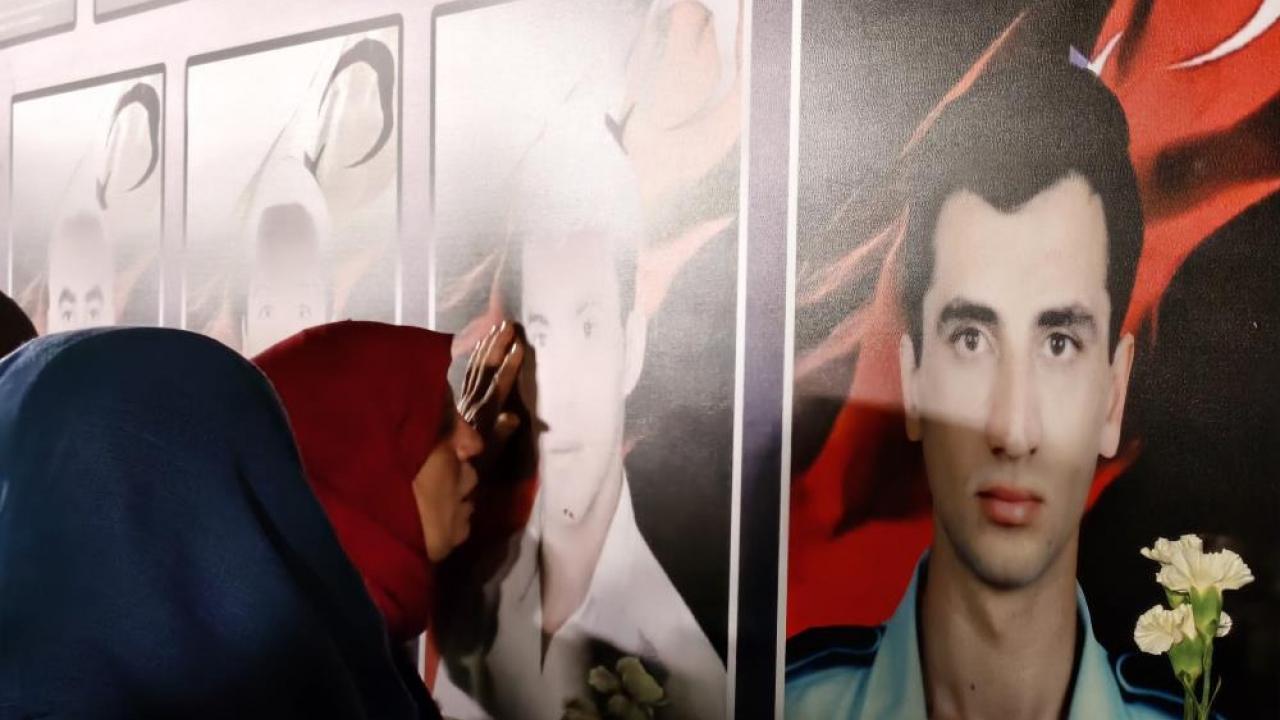 15 Temmuz şehidinin annesi: Ben evlatsız yaşarım ama vatansız yaşayamam