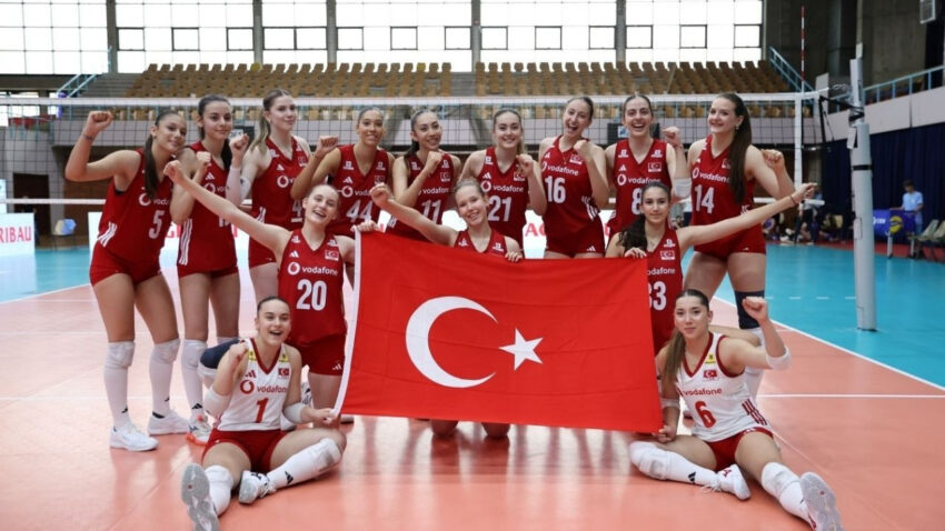16 17 fark etmez bizim kizlar affetmez galibiyet bizim zafer bizim ENJsLAe9.jpg