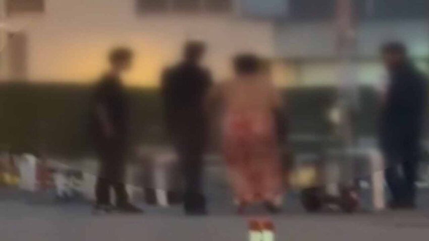 18 yasindan kucuk uc cocuk sokak ortasinda kadina kabusu yasatti taciz edip zorla goturmeye eFNd7ywd.jpg