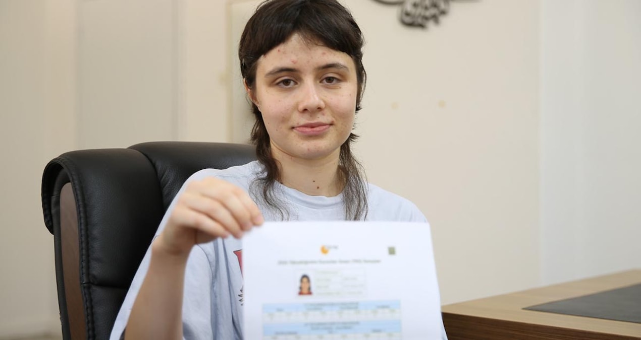 Acik liseden yks birinciligine internetten ogrendigi fransizcayla zirveye ulasti kANGcw8W.jpg
