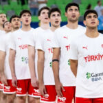 Aferin cocuklar ceyrek finaldeyiz XSINyQMY.jpg