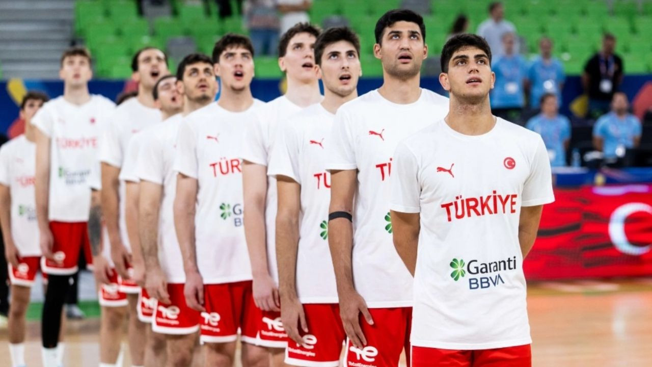 Aferin cocuklar ceyrek finaldeyiz XSINyQMY.jpg