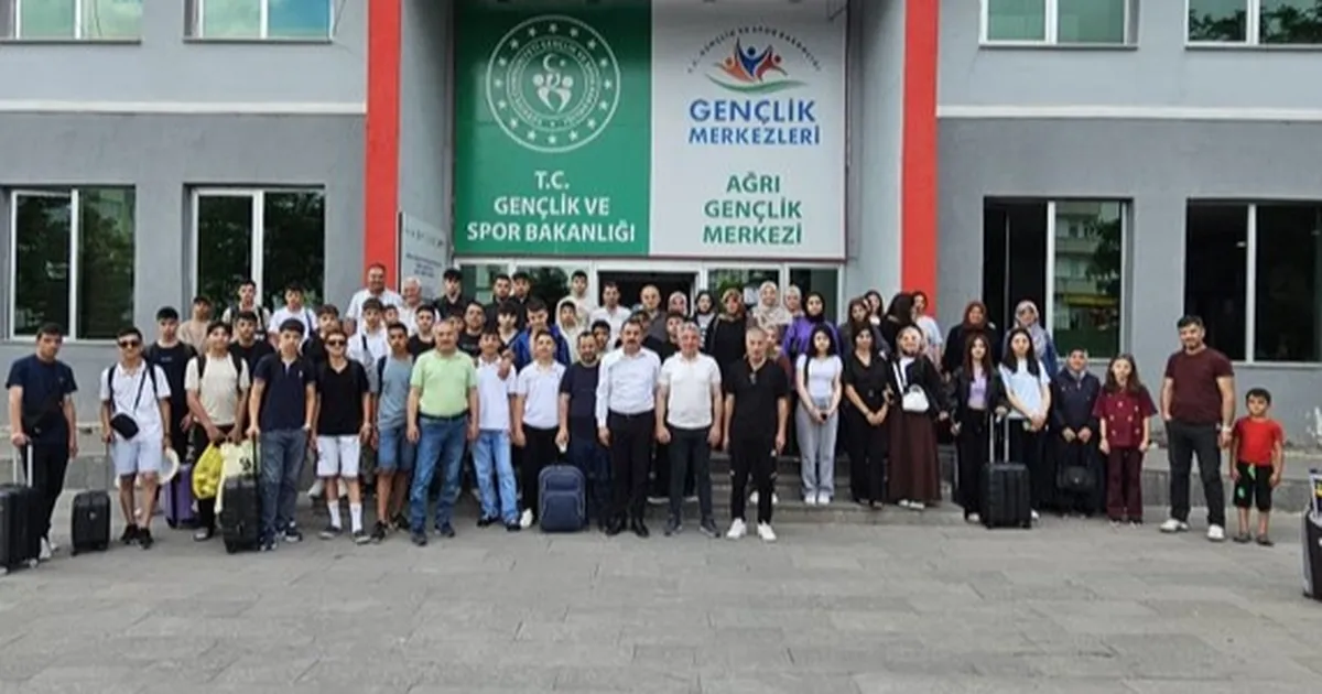 Ağrı Gençlik Merkezi’nden gençlere kamp yolculuğu