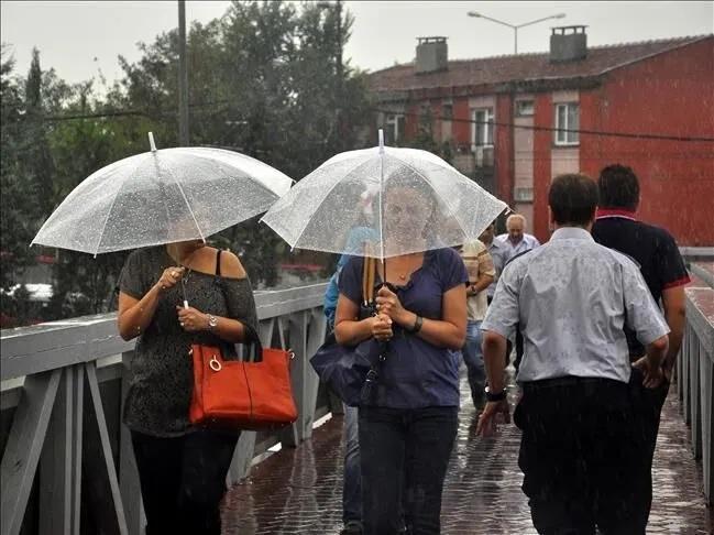AKOM’dan İstanbul için yeni hava durumu uyarısı! Çarşamba başlıyor, tam 4 gün sürecek: Hava değişimine hazır olun