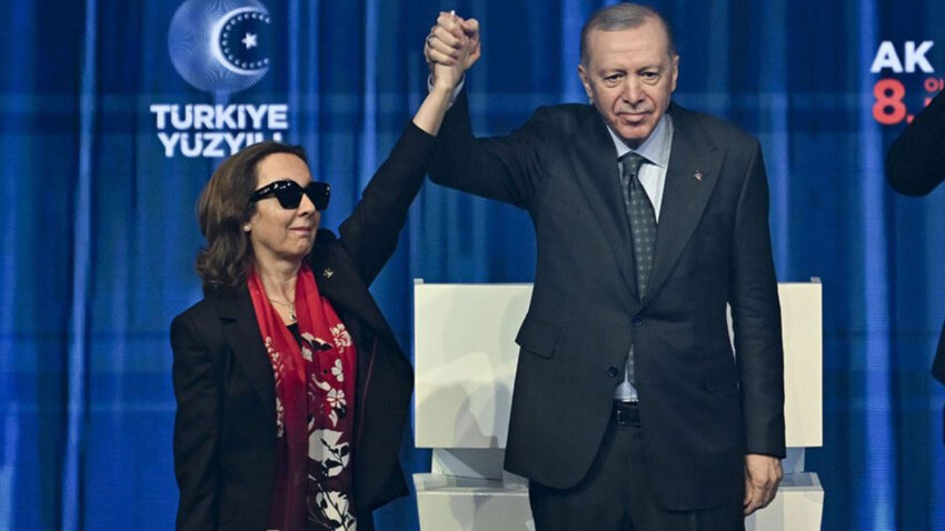 Akp icin anayasa hazirlayan isim erdogana teklif sunmus sistem degissin omur boyu cumhurbaskani kalin l8tIv3ZK.jpg