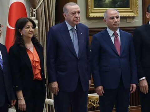 Akpnin imrali surecindeki yasa formulu alistirarak ikinci asamaya gecilecek 9dwckCyb.jpg