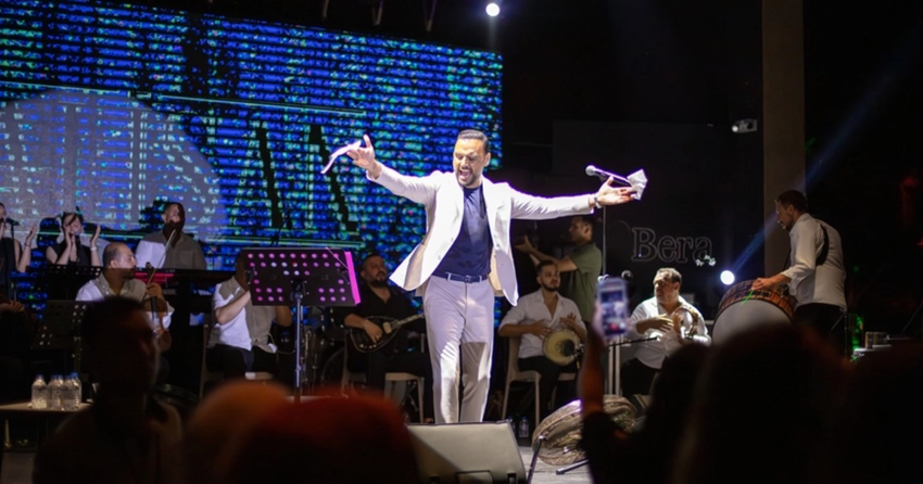 Alisandan mutlu evliligin formulu esine itaat edeceksin qrV7nbT7.webp