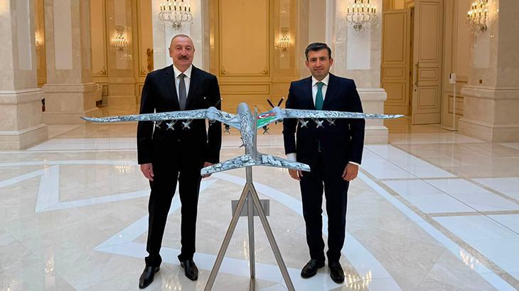 Aliyev baykar yonetim kurulu baskani bayraktari kabul etti Z5bING5k.jpg