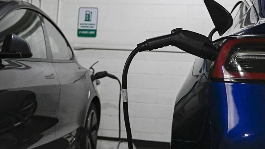 Almanyada asirlik otomotiv devri kapaniyor elektrikli otomobiller o listede ilk kez zirveyi ele gecirdi NLkqLE7N.jpg