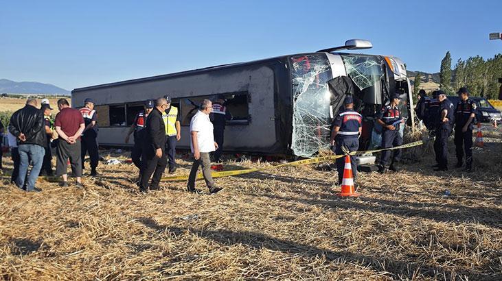 Amasyada yolcu otobusu devrildi 2si agir 46 kisi yaralandi p8kCtUuZ.jpg