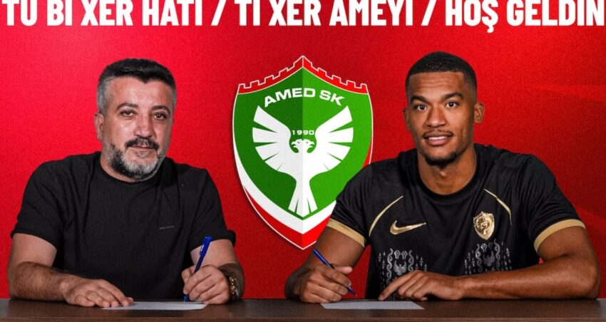 Amedspora fransiz kaleci EiCaWEzX.jpg