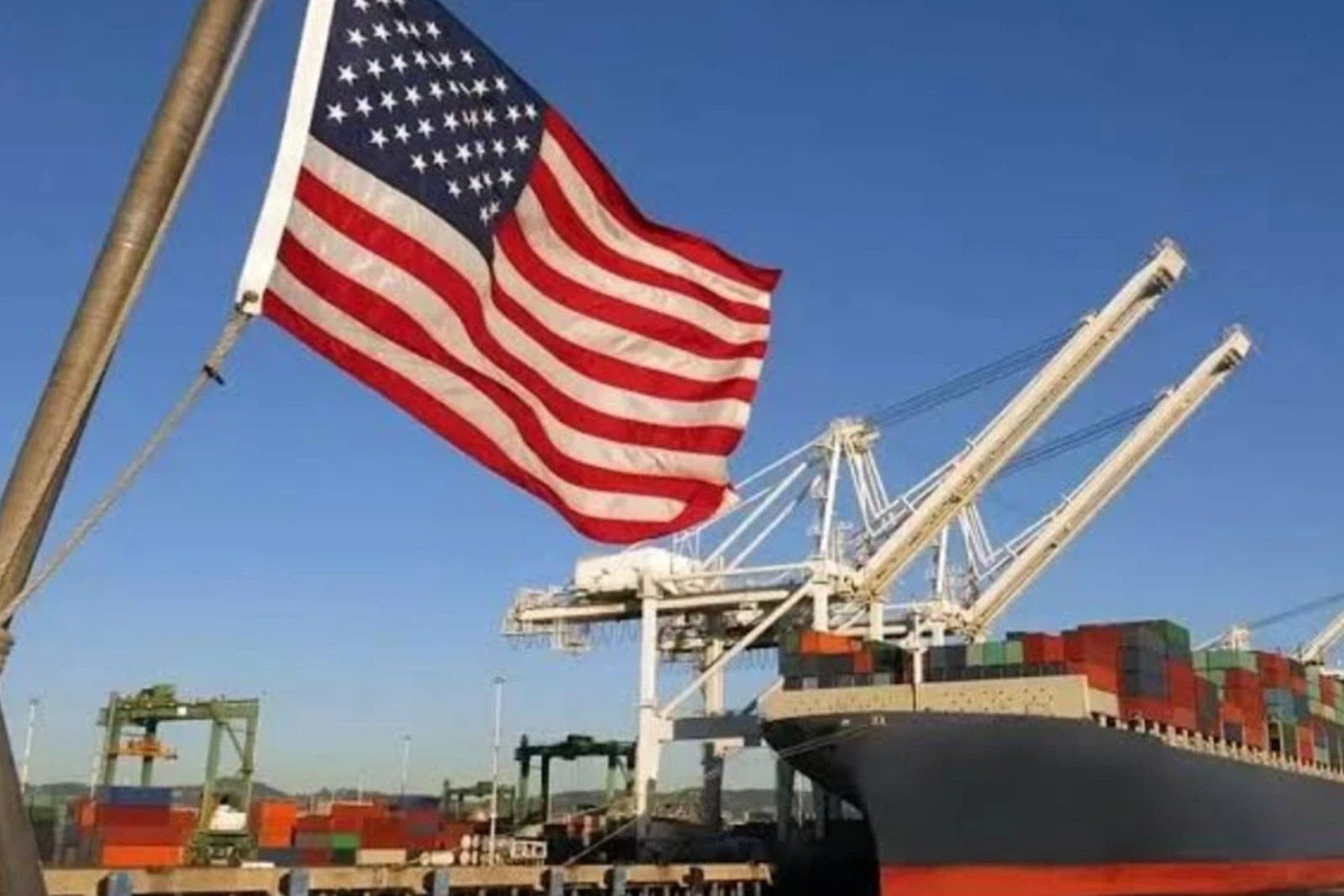 Amerika Birleşik Devletleri’nde mal ticareti açığı haziran ayında azaldı