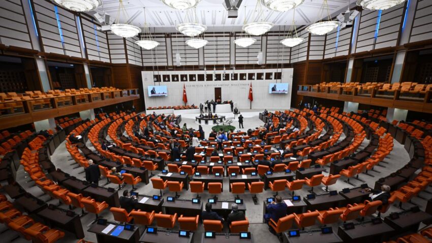 Ankarayi karistiran gelisme milletvekiline ulasilamiyor ak parti iddiasi gundemde 22aaPCe8.jpg