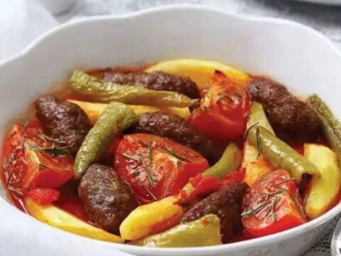 Anne mutfaginin en bereketli klasigi firinda lokum gibi izmir kofte tarifi 32Ymfvei.jpg