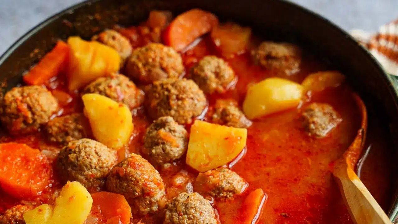 Anne mutfaginin sifa dolu klasigi terbiyeli eksili sulu kofte tarifi fLlH8vJc.jpg