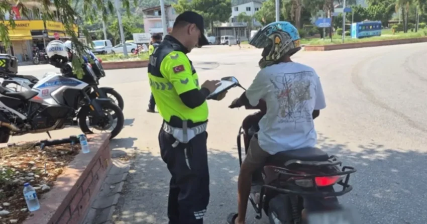 Antalyada motosiklet denetimi bir haftada 4 bin 150 surucu kontrol edildi IgPSrAJw.webp