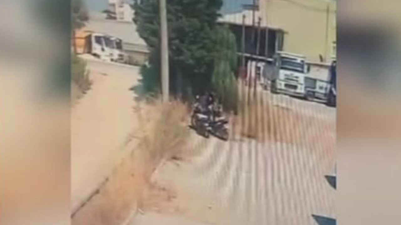 Antalya’da motosiklet hırsızlığı güvenlik kamerasına yansıdı