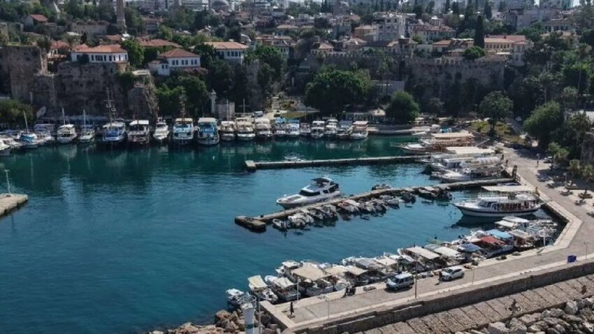 Antalyanin tarihi kaleici limani icin kruvaziyer projesi gundemde R8MSBLrV.jpg
