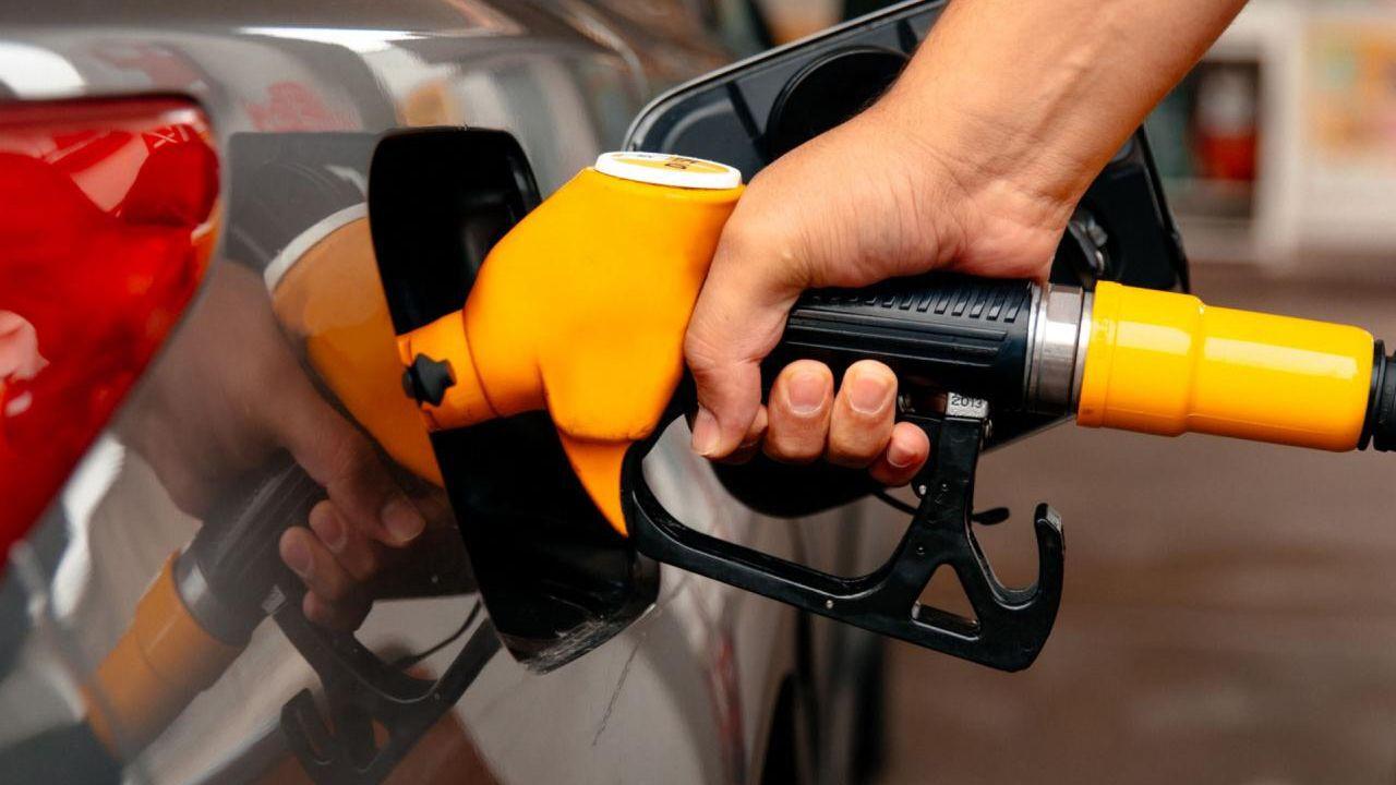 Araç sahipleri dikkat! Motorine zam geliyor