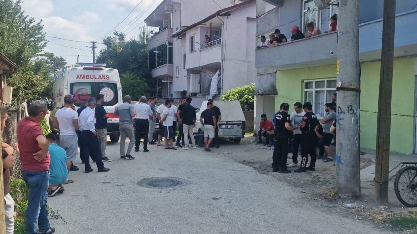 Arkadasinin elindeki tabanca ates aldi 20 yasindaki yunus oldu XwRM1GFa.jpg