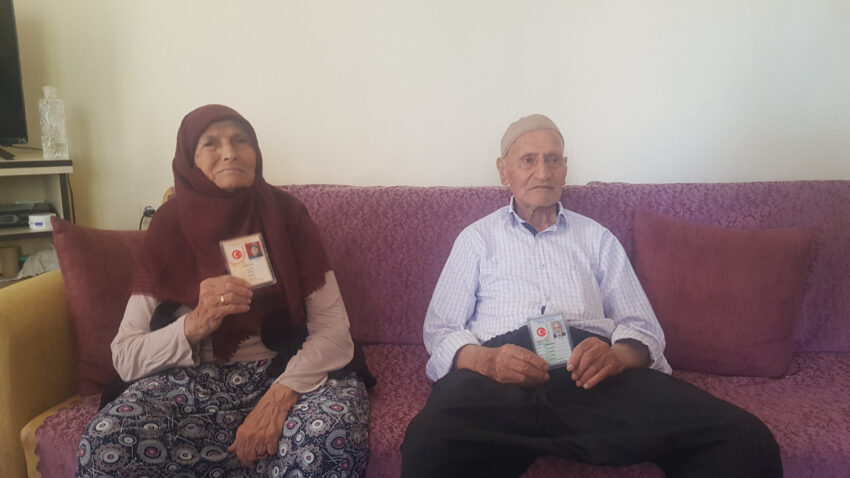 Asirlik cift uzun omrun sirrini acikladi her gun bunu tuketiyorlar hBFjhqt9.jpg