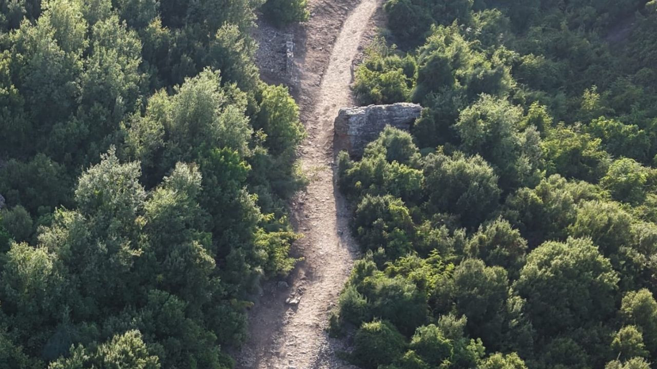 Aspendos’ta antik tiyatrodan akropolise uzanan cadde açıldı