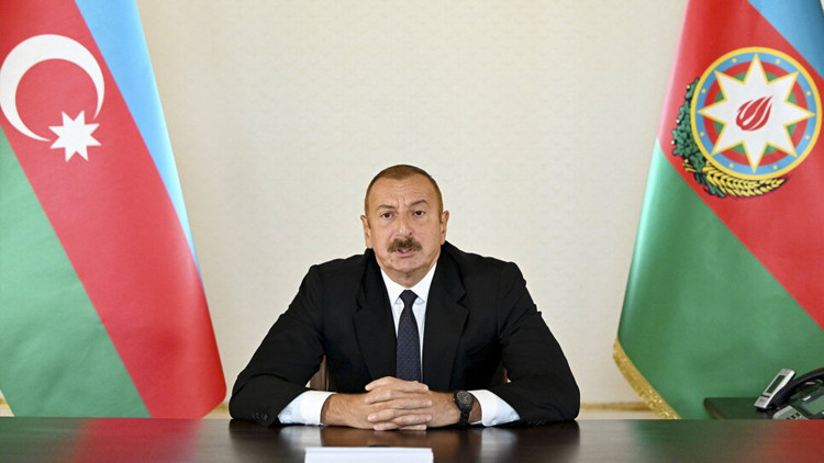 Azerbaycan lideri aliyev cumhurbaskani erdogana 15 temmuz mesaji gonderdi Au5Yk1eV.jpg