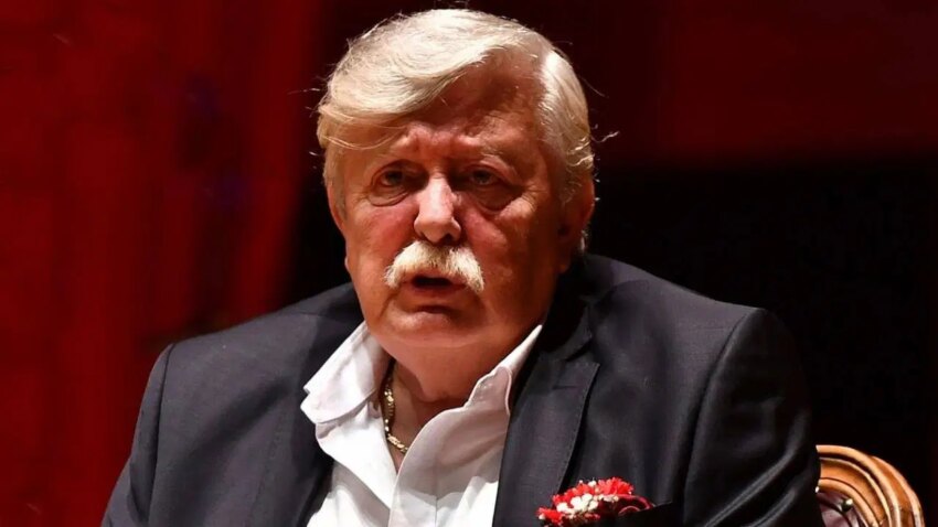 Aziz ustel kimdir aziz ustel kac yasinda nereli aziz ustel neden oldu EIuEjbmC.jpg