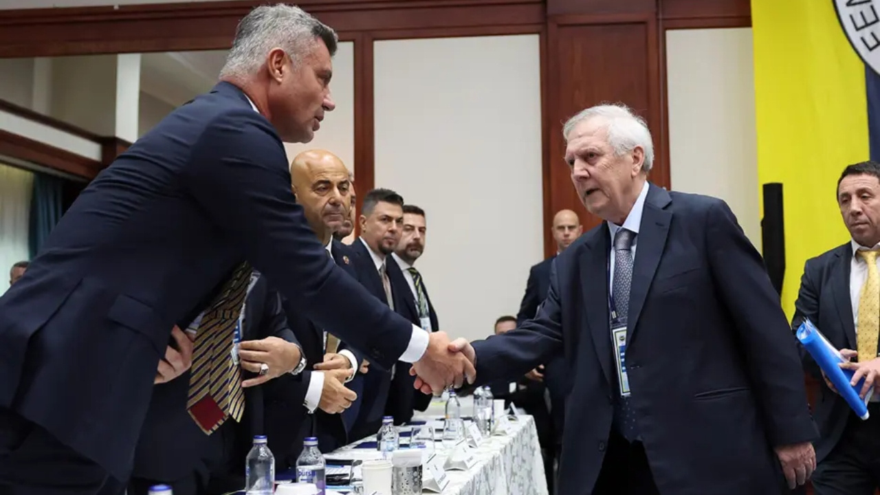 Aziz Yıldırım istemedi Sadettin Saran gitmekten vazgeçti: Olay iddia