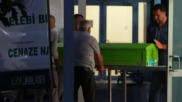 Babanin parcalanmis cesedi tuvalette bulunmustu kayip basvurusu yapan ogul tutuklandi aq5qV1Br.jpg