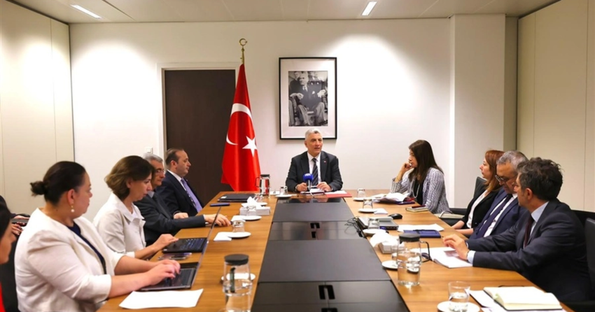 Bakan bolat turkiye gumruk birligi sayesinde ab ekonomik alaninin uyesi konumunda MKiZJNBV.webp