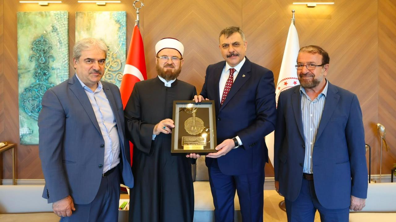 Bakan Çiftçi, Dünya Müslüman Alimler Birliği Başkanı Karadaği ile görüştü