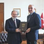 Bakan ersoy medeniyet birikimimizi ilimle bulusturan calismalari memnuniyetle takip ediyoruz e6FpQCCP.jpg