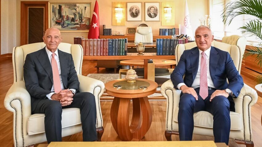 Bakan ersoy ve tom barracktan ortak mesaj kacirilan tarihi eserler icin yeni donem m8tFW2sJ.jpeg