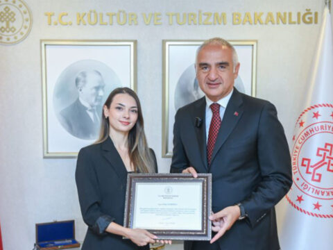 Bakan ersoydan nilay tahirogluna tebrik mesaji turk balesi dunya sahnesinde yukseliyor lDg8Ca7e.jpg
