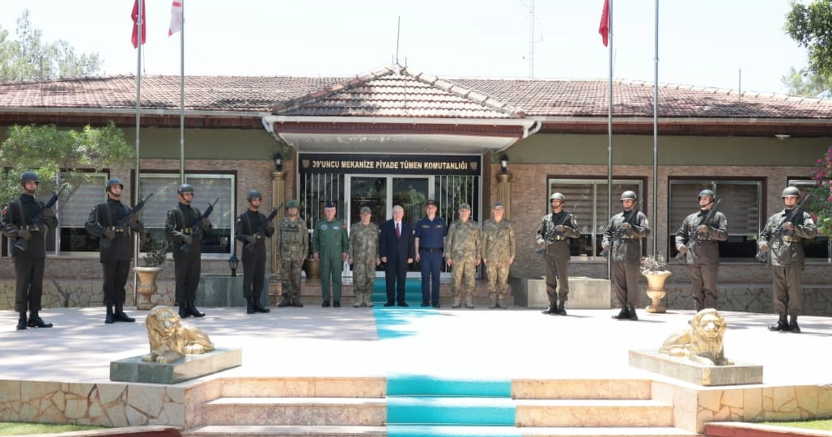 Bakan Güler’den KKTC’deki 39’uncu Mekanize Piyade Tümen Komutanlığı’na ziyaret