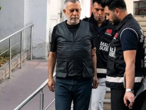 Bakan gurlek haluk levent tekneyle yunan adalarina kacacakti NtELnykU.jpg