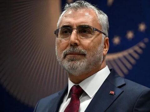 Bakan isikhan bugun cok daha guclu demokrasi bilincine sahip bir toplum var aGai7drl.jpg