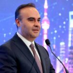 Bakan kacir 6 ulusal arktik bilimsel arastirma seferi ekibini ziyaret etti 6K2nPVJh.jpg