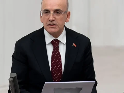 Bakan simsek katma degerli uretimi ve rekabet gucunu artirmayi surdurecegiz bWRfWs8i.webp