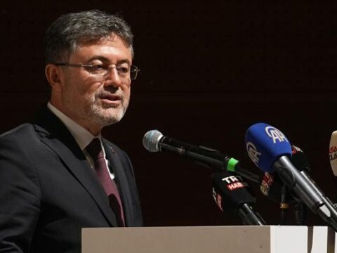Bakan yumakli tmonun 83 milyon ton hububat alimiyla rekor kirdigini acikladi mz6EDhnm.jpg