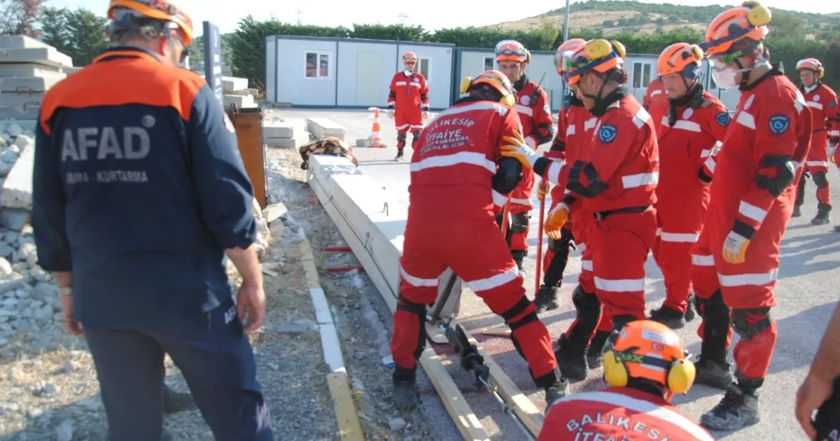 Balıkesir İtfaiyesi AFAD akreditasyonunu tamamladı