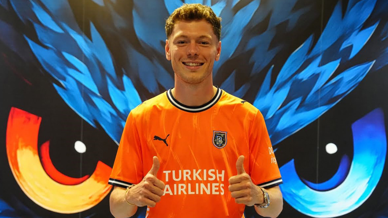 Başakşehir Danimarkalı kanat oyuncusu Andreas Skov Olsen’i kadrosuna kattı