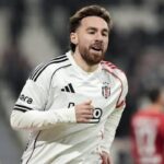 Besiktas ile anilan fenerbahceli milli futbolcu orkun kokcuyle paylasim yapti 4lSLbxCq.jpg