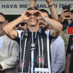 Besiktasin yeni yildizi trossardin bilinmeyenleri gol sevincinin ilginc sirri ortaya cikti Pcx1PZX2.jpg