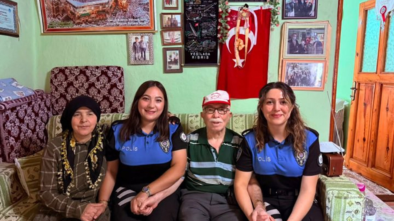 Bilecikte toplum destekli polislerden gazilere ziyaret 1YYddkYp.jpg