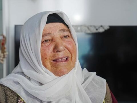 Bir gun arayla iki evladini kaybetti kizinin cenazesini beklerken 15 temmuzda oglunu sehit verdi RbZhBC8C.jpg