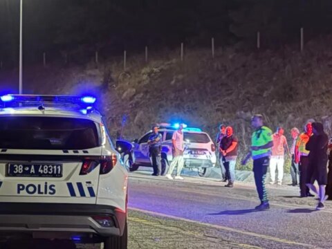 Bisiklet kazasi can aldi melikgazi belediyesi ozel kalem muduru olay yerinde hayatini kaybetti zTryccJJ.jpg